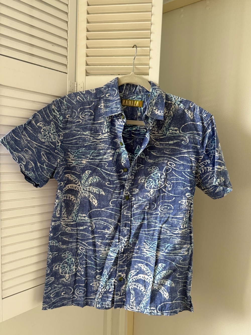 Kahala Size M Men’s Blue Aloha Hawaiian Short Sleeve Shirt Button Up Shirt
